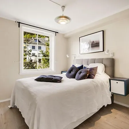 Panoramic Flat & Garden, Free Parking 12 Minutes Walking! Leilighet *