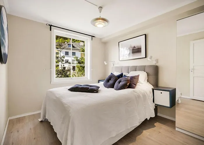 Panoramic Flat & Garden, Free Parking 12 Minutes Walking! Leilighet *