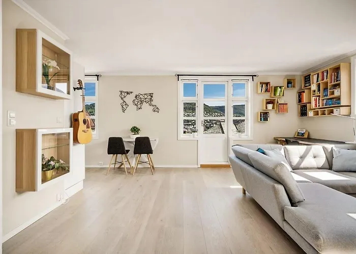 Panoramic Flat & Garden, Free Parking 12 Minutes Walking! Leilighet