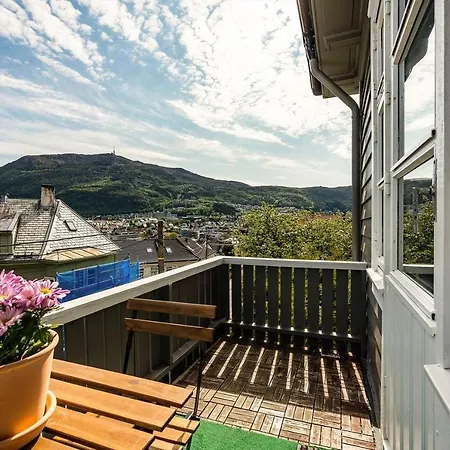 דירה Panoramic Flat & Garden, Free Parking 12 Minutes Walking! *